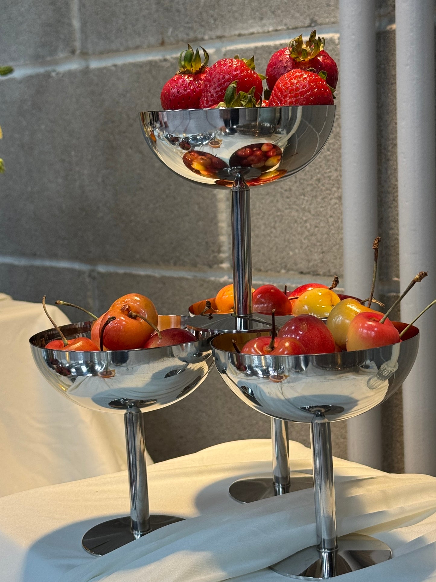 Silver Coupe Glasses (rent)
