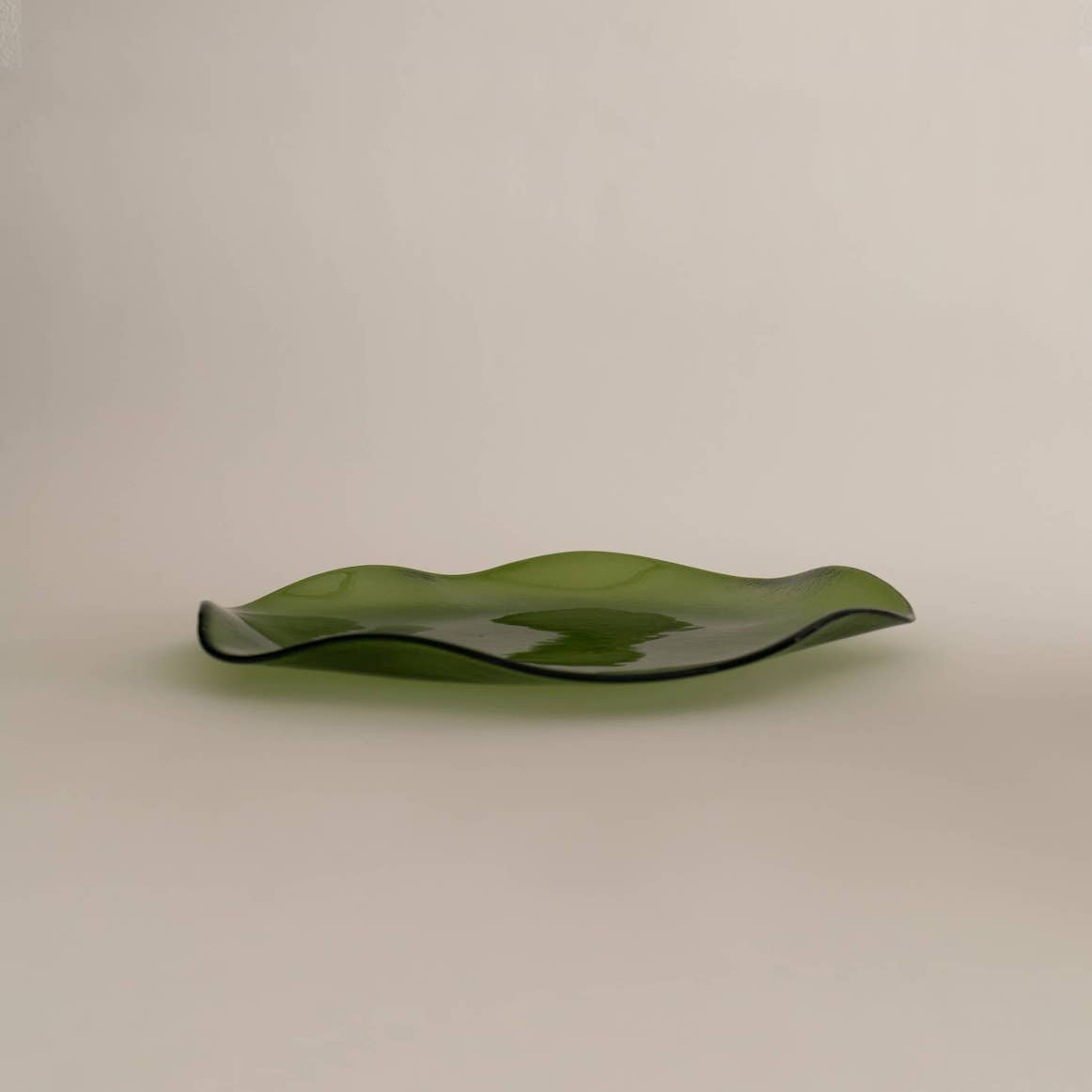 Large Petal Plate, Olive