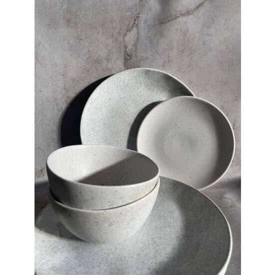 dinner plate