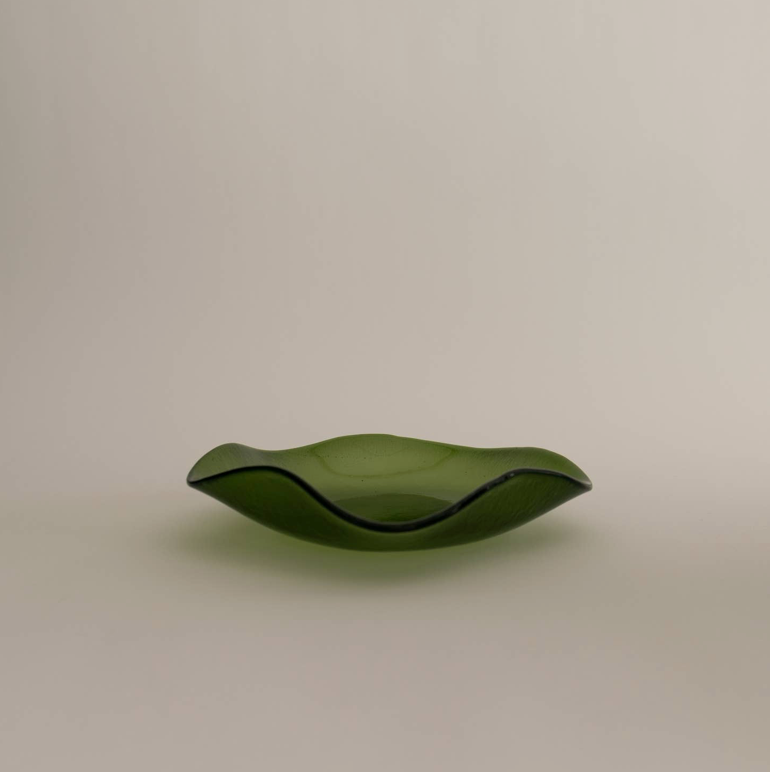 Small Petal Plate, Olive