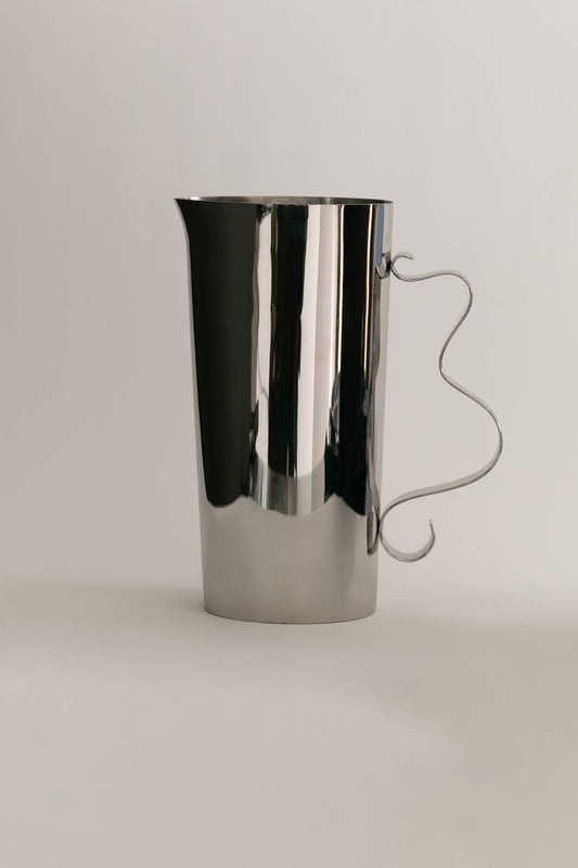 Squiggle Pitcher (rent)